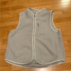 Kyodan cream Sherpa vest